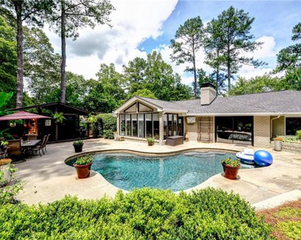 95 Laurel Ne Drive, Atlanta