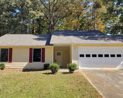 2552 Hewatt Road, Snellville
