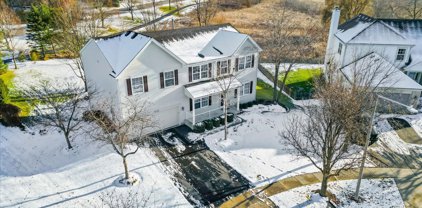 1233 Harvest Court, Crystal Lake