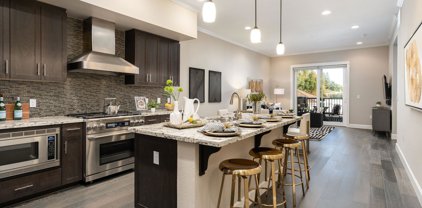 200 Railroad Ave Unit 205, Danville