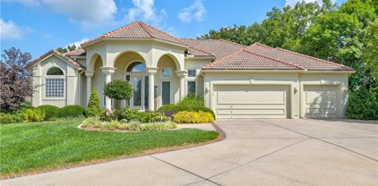 733 NE Seabrook Circle, Lee's Summit