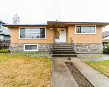 6150 Napier Street, Burnaby