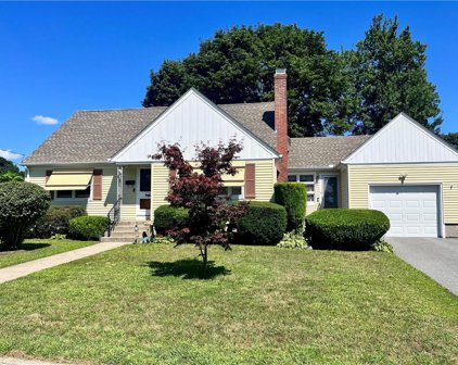 17 Maribeth Drive, Johnston