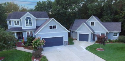 2120 Hollyhock Street NE, Belmont