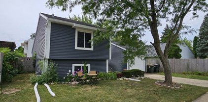 30W021 Danbury Drive, Warrenville