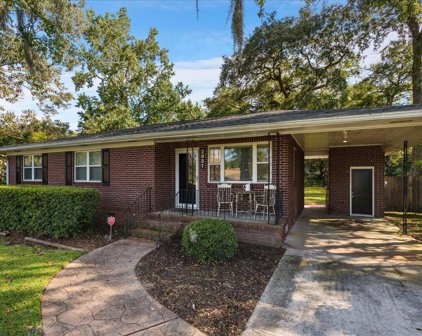 2931 Bolton Road, Charleston