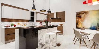 6105 W Laguna Dr Unit #6105, Miami Beach