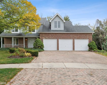 1017 Williamsburg Street, Westmont
