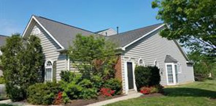 305 Hamlet Cir, Edgewater