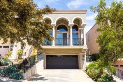 2540 Gundry Avenue, Signal Hill