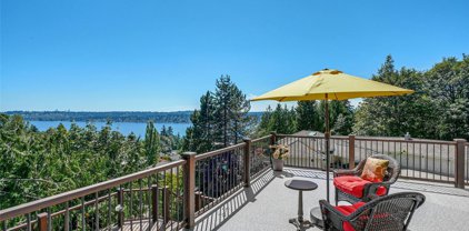 13856 65th Place NE, Kirkland