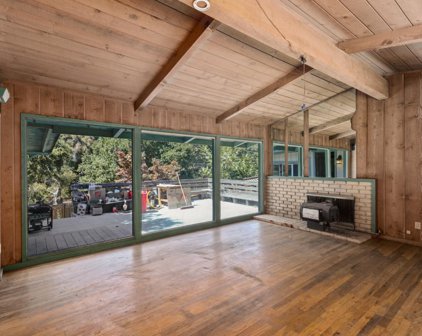 7950 Hihn RD, Ben Lomond