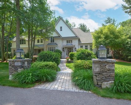 7 Olde Hickory Path, Westborough