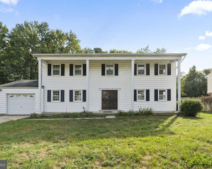 9212 Loughran Rd, Fort Washington