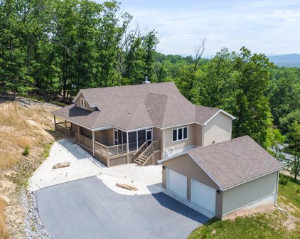 342 Moundbuilder Loop, Hedgesville