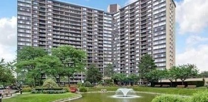 2 Bay Club Drive Unit #2V, Bayside