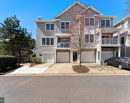4582 Superior Sq, Fairfax