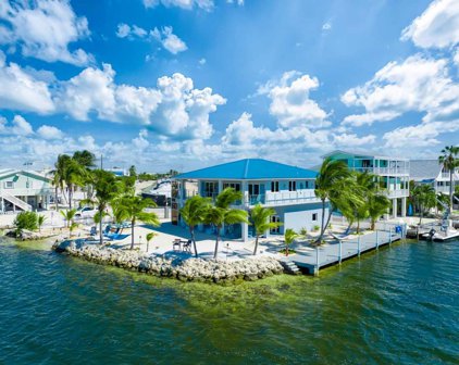 1008 Calico Jack Circle, Cudjoe