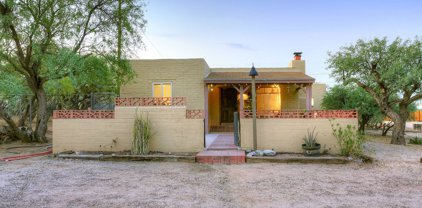 11121 E Tanque Verde, Tucson
