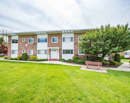 355 Route 111 Unit #30, Smithtown