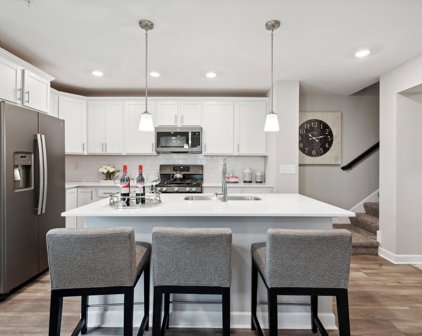 10586 Weston Way N, Maple Grove