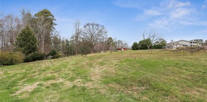 365 Cagle Road, Roswell