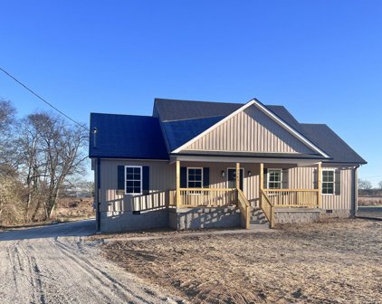 2363 Claude Fox Rd, Cornersville