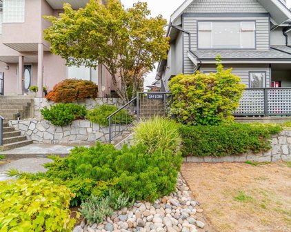 254 E 4th Street, North Vancouver