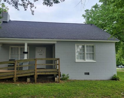 904 Catawba  Street, Lincolnton