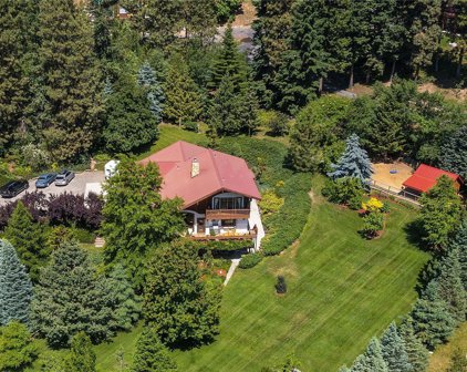 10590 Fox Road, Leavenworth