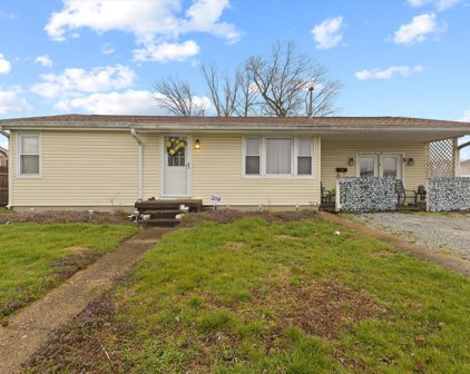 1090 E Walnut Street, Martinsville