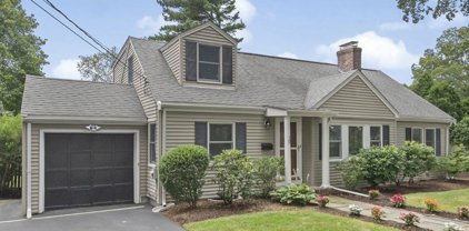 30 Colonial Avenue, Waltham