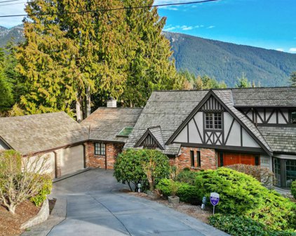 625 Ballantree Road, West Vancouver