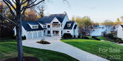 20911 Cinnamon Tree  Lane, Cornelius