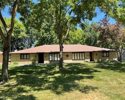 21224 Albion Road, Strongsville