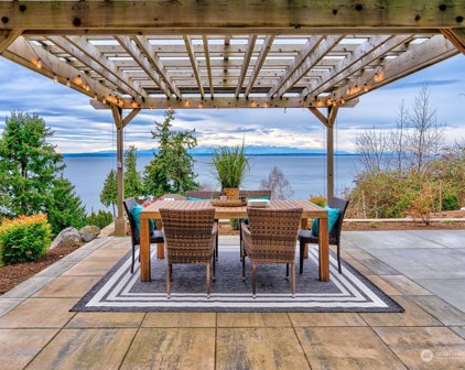 13723 Puget Sound Boulevard, Edmonds