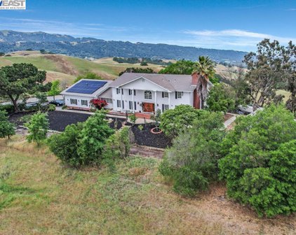 3333 Little Valley Rd, Sunol