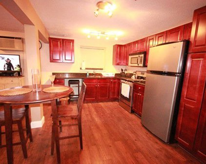 27 Hosmer St Unit 1, Marlborough