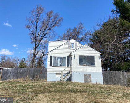 8628 Central Ave, Landover
