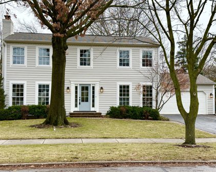 826 S Charles Avenue, Naperville