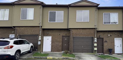 20b Julie Court, Staten Island