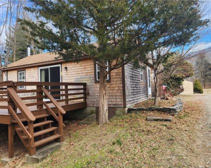 81 Flagg  Lane, North Kingstown