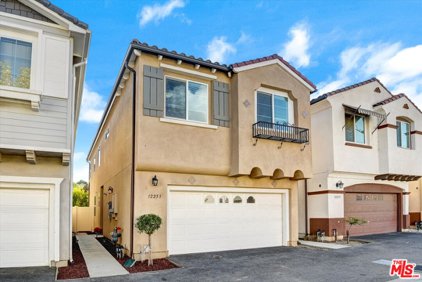 12253 N Lima Way, Sylmar