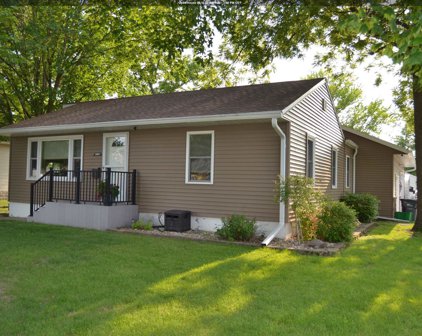 1701  Delmar, Burlington