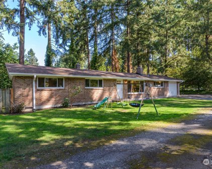 12516 Nyanza Road SW, Lakewood