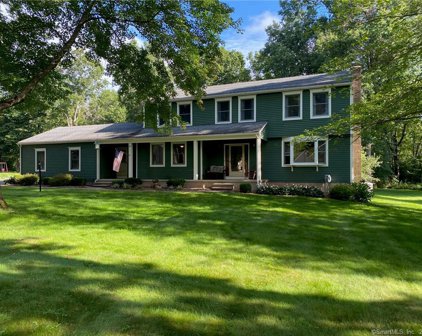 55 Barry Place, Suffield