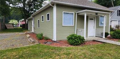 1148 Narragansett Parkway, Warwick