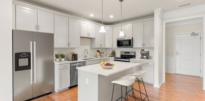 2 Stratton Drive Unit 102, Woburn