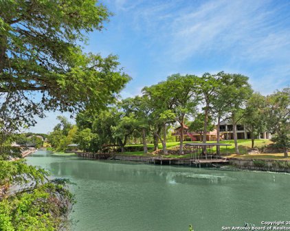 146 Bandit Beach Rd, New Braunfels