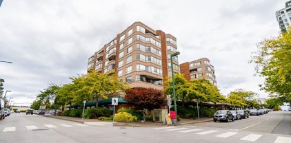 15111 Russell Avenue Unit 709, White Rock